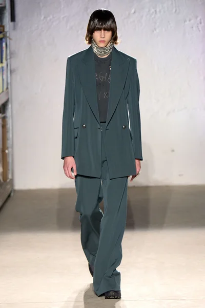 Look 31